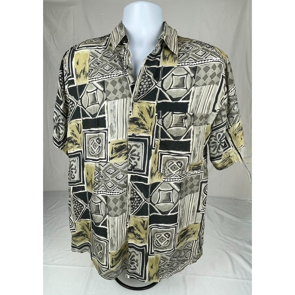 MONTAGE‎ SILK SHIRT MENS SMALL ABSTRACT GEOMETRIC BUTTON UP SHORT SLEEVE RETRO